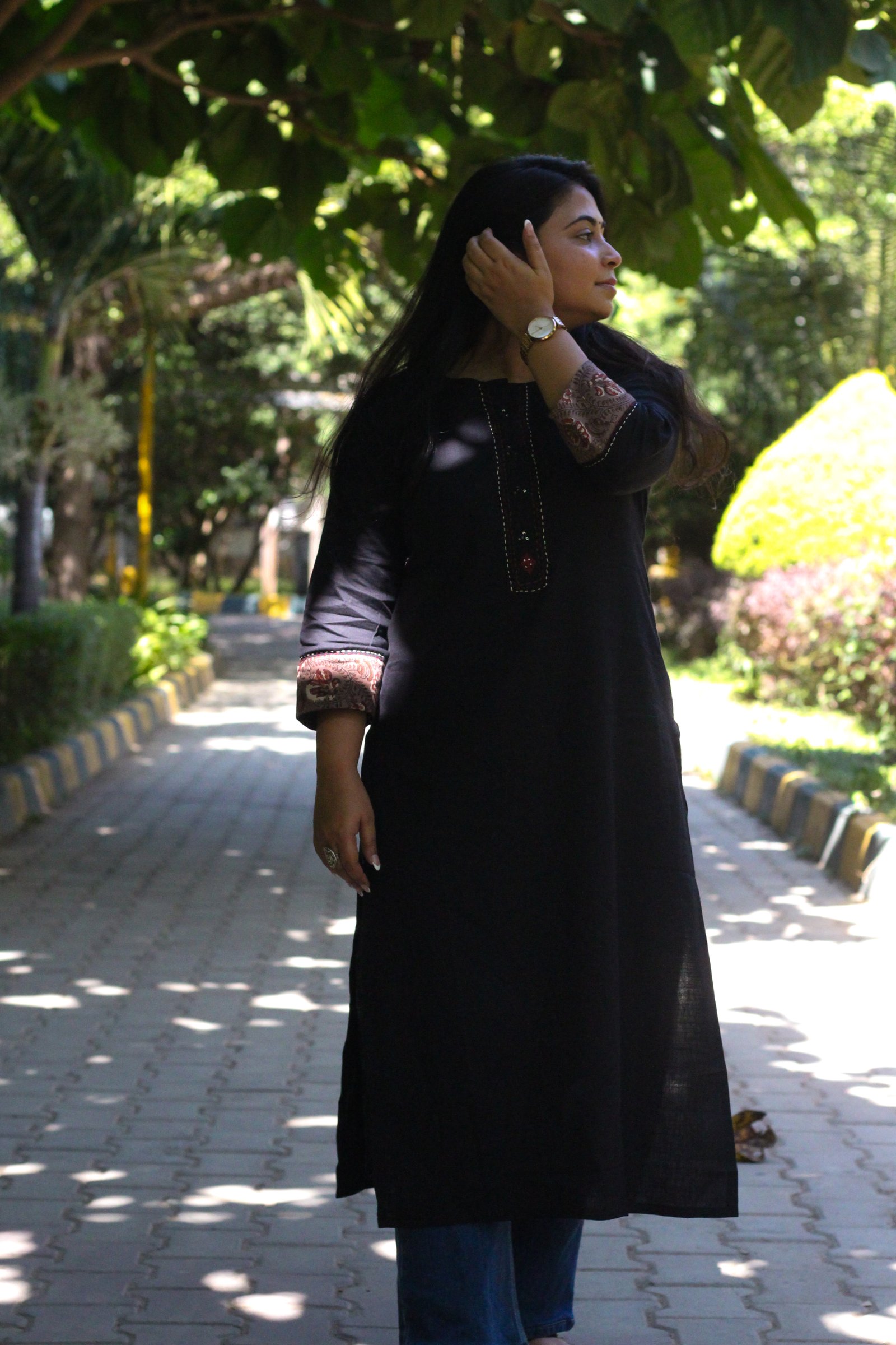 Pretty Patchwork: Black - Image 4