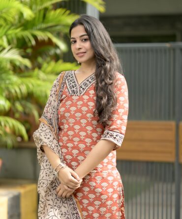 Rang: Handblock Bagru Print: Rust Red